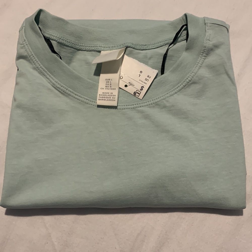 H&M Sleeveless Tee Size L